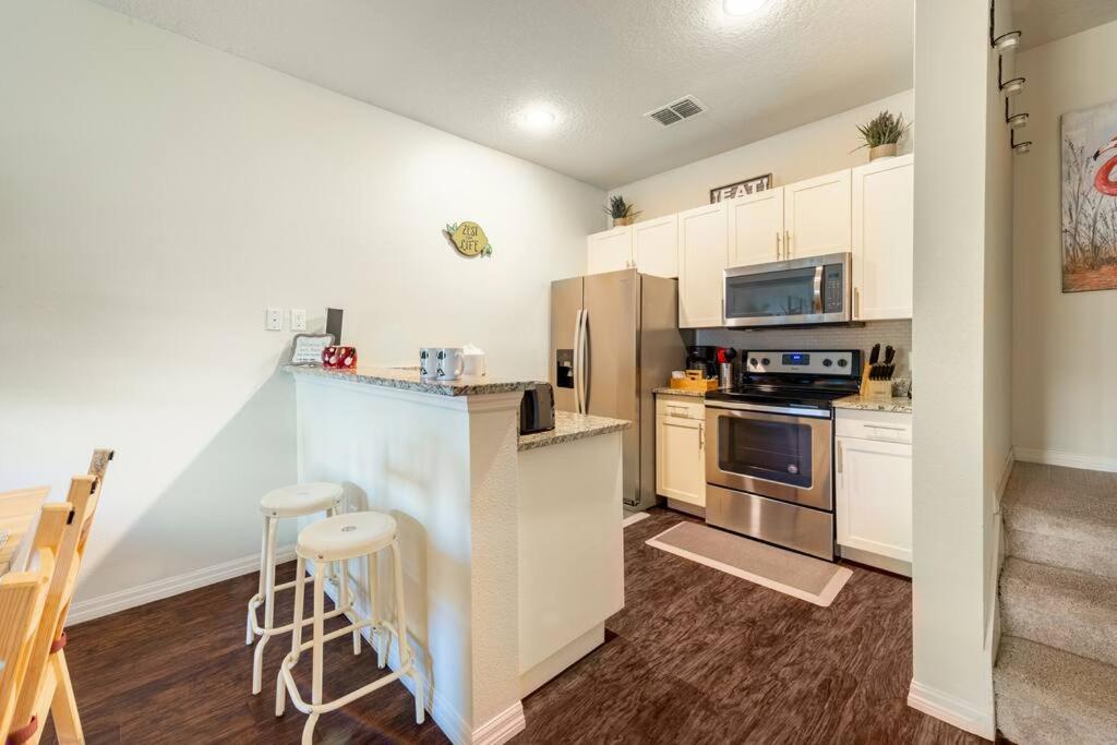 Super Comfy And Spacious 3 Bedroom 10 Minutes From Disney, With Major Shopping 4 Minutes Away Kissimmee Esterno foto