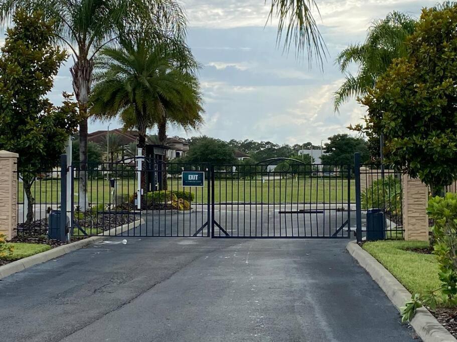 Super Comfy And Spacious 3 Bedroom 10 Minutes From Disney, With Major Shopping 4 Minutes Away Kissimmee Esterno foto